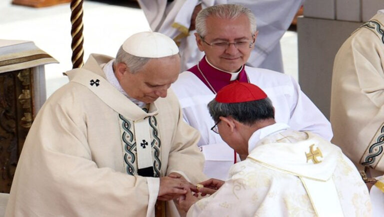 ആഗോള കത്തോലിക്ക സഭയുടെ 267-ാമത് പരമാധ്യക്ഷനായി ലിയോ പതിനാലാമൻ മാർപാപ്പ ചുമതലയേറ്റു