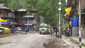 സംഘര്‍ഷ മേഖലയില്‍ കുടുങ്ങിയവര്‍ക്ക് സഹായം തേടാം; കേരളം കണ്‍ട്രോള്‍ റൂമുകള്‍ തുറന്നു