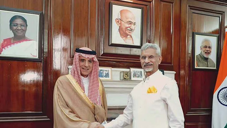 ഇന്ത്യ-പാക് സംഘര്‍ഷം : സൗദി വിദേശകാര്യ സഹമന്ത്രി തിടുക്കപ്പെട്ട് ഡല്‍ഹിയില്‍; ഇറാന്‍ മന്ത്രിയും തലസ്ഥാനത്ത്