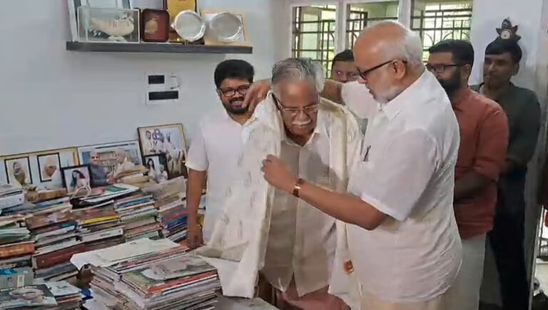 കഥയുടെ കുലപതിയെ വീട്ടിലെത്തി കണ്ട് എംഎ ബേബി