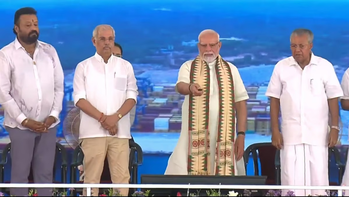 വിഴിഞ്ഞം തുറമുഖം പ്രധാനമന്ത്രി നാടിന് സമര്‍പ്പിച്ചു