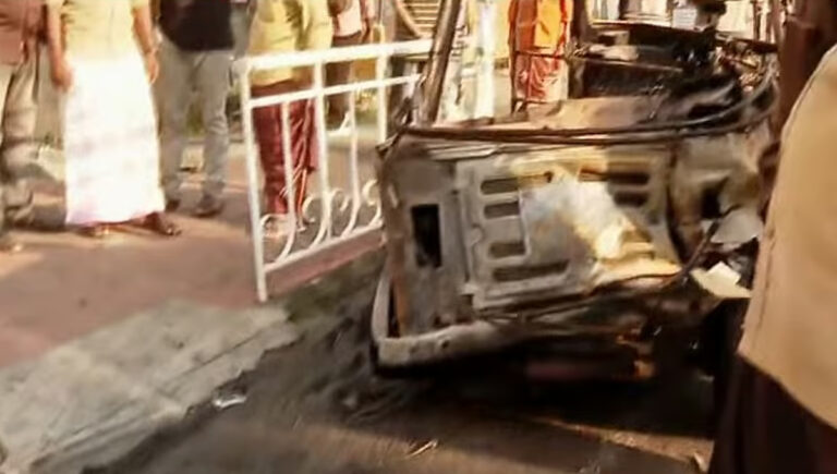 തിരുവനന്തപുരത്ത് 19കാരന്‍ ഓടിച്ച കാര്‍ നിയന്ത്രണം വിട്ട് ഇടിച്ചു; ഓട്ടോ കത്തി ഒരാള്‍ക്ക് ദാരുണാന്ത്യം