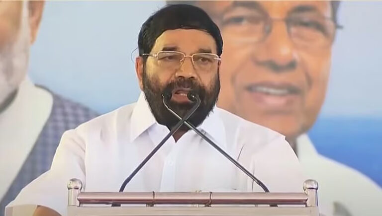 കാലം കരുതി വച്ച കര്‍മയോഗി; പിണറായി വിജയന്‍ വിഴിഞ്ഞം തുറമുഖത്തിന്റെ ശില്‍പി : മന്ത്രി വിഎന്‍ വാസവന്‍