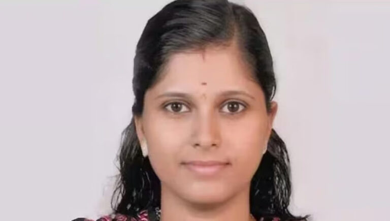 മുനമ്പത്ത് ബസ് കാത്തു നില്‍ക്കുമ്പോള്‍ ഇഷ്ടിക തലയില്‍ വീണ് ചികിത്സയിലായിരുന്ന യുവതിക്ക് ദാരുണാന്ത്യം