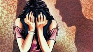 കോഴിക്കോട് നഗരത്തില്‍ യുവതികളെ പൂട്ടിയിട്ട് പെണ്‍വാണിഭം; രക്ഷപ്പെട്ടോടിയ 17കാരി പൊലീസ് സ്റ്റേഷനില്‍ അഭയം തേടി