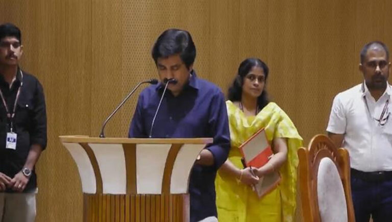 ആര‍്യാടൻ ഷൗക്കത്ത് നിലമ്പൂർ എംഎൽഎയായി സത‍്യപ്രതിജ്ഞ ചെ‍യ്തു