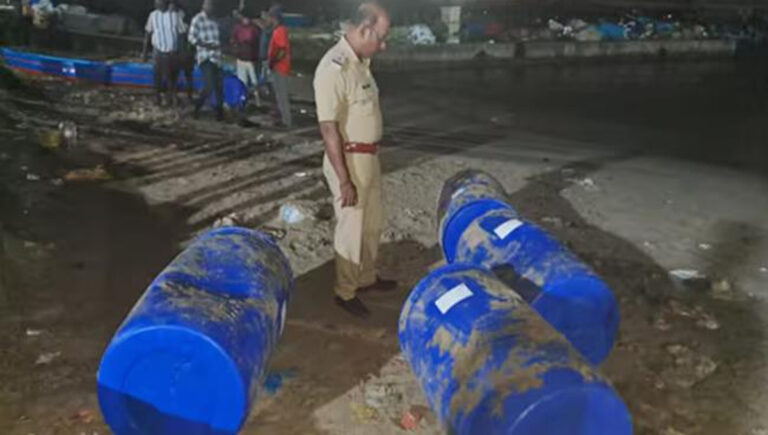 എം.എസ്.സി എൽസ 3 കപ്പൽ അപകടം : വി​ഴി​ഞ്ഞ​ത്ത് വീ​ണ്ടും കെ​മി​ക്ക​ലു​ക​ൾ നി​റ​ഞ്ഞ ബാ​ര​ലു​ക​ൾ; തീ​ര​ത്ത് ആ​ശ​ങ്ക