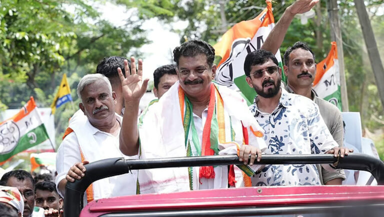 പിവി അന്‍വറിർ തൃണമൂല്‍ കോണ്‍ഗ്രസിന്റെ പേരില്‍ നല്‍കിയ പത്രിക തള്ളി; സ്വതന്ത്രനായി നല്‍കിയ പത്രിക സ്വീകരിച്ചു