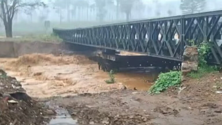 കനത്ത മഴ : മുണ്ടക്കൈ പുന്നപ്പുഴ കുത്തിയൊലിച്ച് ഒഴുകുന്നു; പ്രദേശവാസികള്‍ക്ക് ജാഗ്രതാനിര്‍ദേശം