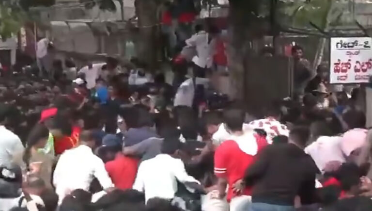 റോയല്‍ ചലഞ്ചേഴ്‌സിന്റെ ഐപിഎല്‍ വിജയാഘോഷം; തിക്കിലും തിരക്കിലും 11 മരണം; നിരവധി പേര്‍ക്ക് പരിക്ക്