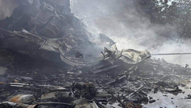 അഹമ്മദാബാദ് വിമാന അപകടം : 242 യാത്രക്കാർ, കത്തിക്കരിഞ്ഞ മൃതദേഹങ്ങൾ, 110മരണം; യാത്രക്കാരുടെ വിവരങ്ങൾ