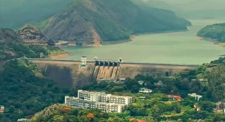 ചെറുതോണിയിലെ വൈറല്‍ വ്യൂപോയിന്റിലേക്കുള്ള യാത്ര നിരോധിച്ച് വനംവകുപ്പ്