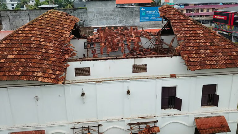 മാളയിലെ ജൂത സിനഗോഗിന്‍റെ മേൽക്കൂര തകർന്നു
