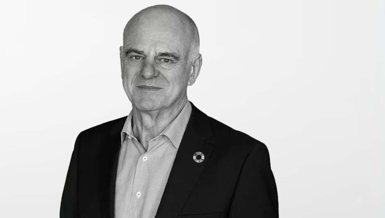 കോവിഡിനും എബോളയ്ക്കുമെതിരേ പൊരുതിയ ഡോക്ടര്‍ ഡേവിഡ് നബാരോ അന്തരിച്ചു