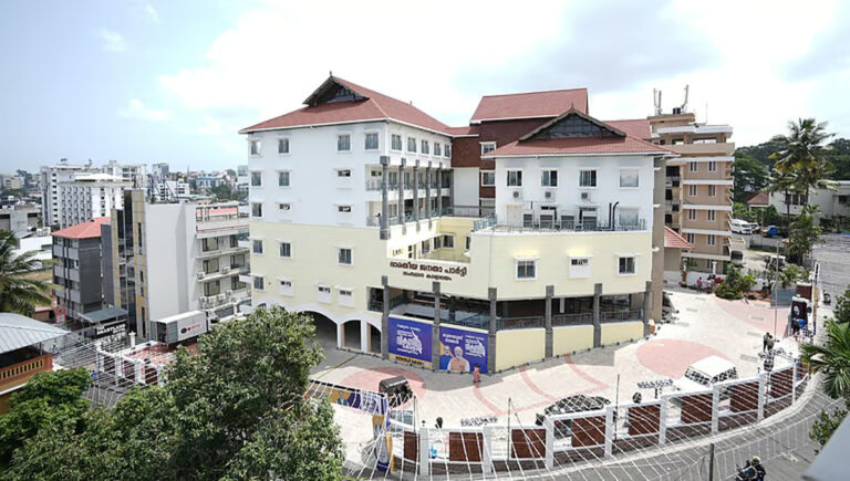 അമിത്ഷാ ഇന്ന് ബിജെപി സംസ്ഥാന കമ്മിറ്റി ഓഫിസ് ഉദ്ഘാടനം