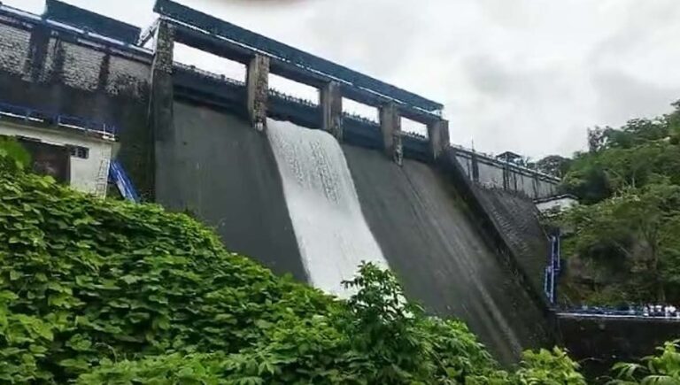 കനത്ത മഴ; സംസ്ഥാനത്ത് ഡാമുകൾ തുറന്നു