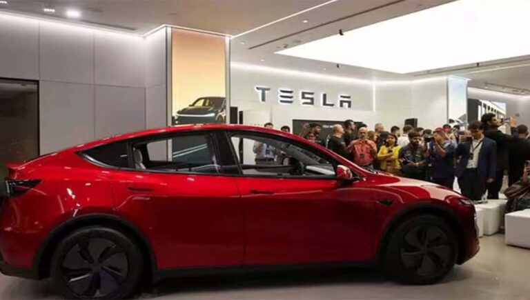 ഇന്ത്യയില്‍ അരങ്ങേറ്റം കുറിച്ച് ടെസ്‌ല