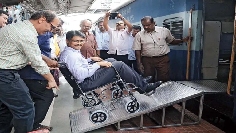 രാജ്യത്ത് ആദ്യമായി യാത്ര ഭിന്നശേഷി സൗഹൃദമാക്കാന്‍ ആപ്പ്മായി തിരുവനന്തപുരം റെയില്‍വേ ഡിവിഷൻ