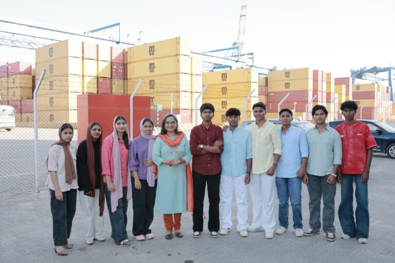 “പ്രതിസന്ധികൾ മുന്നോട്ടുള്ള കുതിപ്പിന് ഊർജ്ജമാവണം”:  വിഴിഞ്ഞം തുറമുഖം സന്ദർശിച്ച മുണ്ടക്കൈയിലെ വിദ്യാർത്ഥികളോട് ഡോ. ദിവ്യ എസ് അയ്യർ