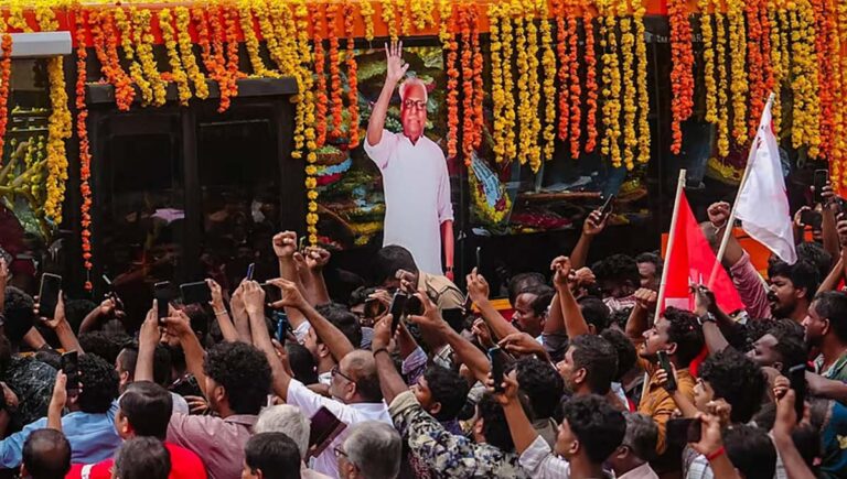 വിഎസിനെതിരെ അധിക്ഷേപം : നീലേശ്വരം സ്വദേശിക്കെതിരെ കേസ്; കാസര്‍കോട് പരാതി മൂന്നായി