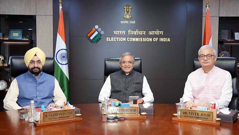 വോട്ടര്‍പട്ടിക ക്രമക്കേട് : തെരഞ്ഞെടുപ്പ് കമ്മീഷന്‍ വാര്‍ത്താസമ്മേളനം നാളെ