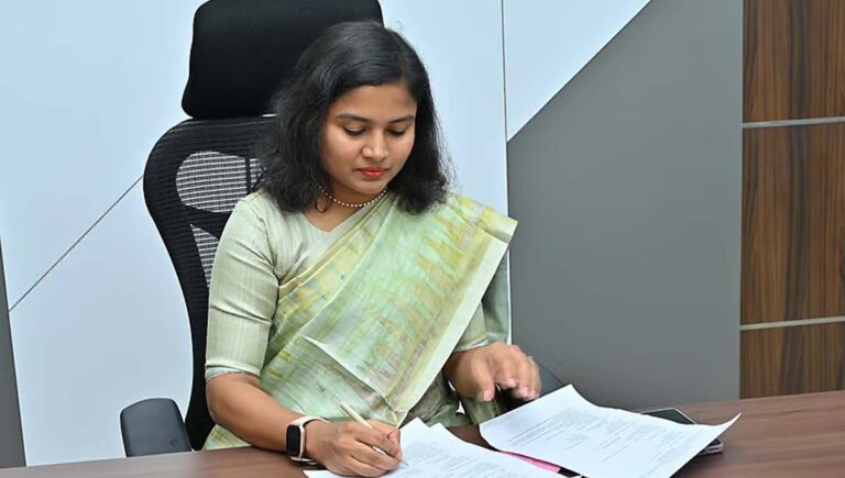 എറണാകുളം ജില്ലാ കലക്ടറായി ജി പ്രിയങ്ക ഐഎഎസ് ഇന്ന് ചുമതലയേല്‍ക്കും