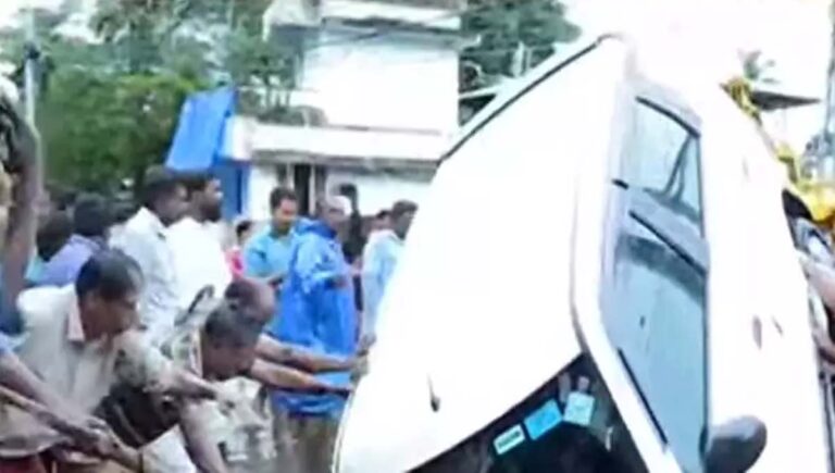 കനത്ത മഴയിൽ നഗരങ്ങള്‍ വെള്ളക്കെട്ടില്‍ മുങ്ങി; ദേശീയ പാതയില്‍ ഗതാഗതക്കുരുക്ക് രൂക്ഷം