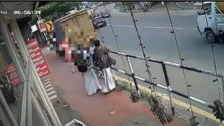 കൊട്ടാരക്കരയില്‍ ബസ് കാത്തു നിന്നവരെ പിക്കപ്പ് വാന്‍ ഇടിച്ചു; രണ്ട് യുവതികള്‍ മരിച്ചു, ഒരാള്‍ക്ക് പരിക്ക്