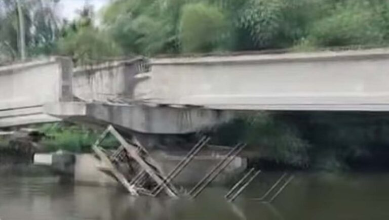 ആലപ്പുഴയിൽ നിർമാണത്തിനിടയിൽ പാലത്തിന്റെ സ്പാൻ തകർന്നു; രണ്ടു തൊഴിലാളികളെ കാണാതായി