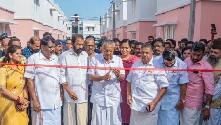 മുട്ടത്തറയിൽ മത്സ്യത്തൊഴിലാളി കുടുംബങ്ങൾക്ക് അത്യാധുനിക സൗകര്യങ്ങളോടെയുള്ള 332 ഫ്ലാറ്റുകൾ സർക്കാർ കൈമാറി