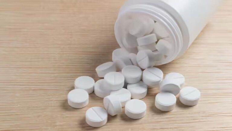 പാരസെറ്റാമോള്‍, അമോക്‌സിന്‍ ഉള്‍പ്പടെ 35 അവശ്യമരുന്നുകള്‍ക്ക് വില കുറയും