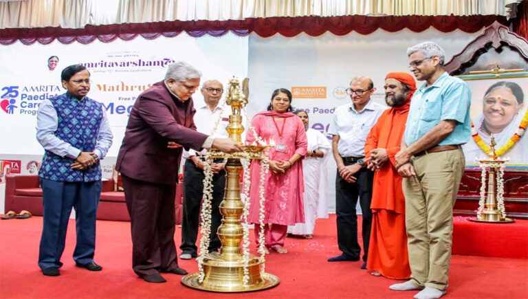 “മാതൃസ്പർശം” – അഞ്ഞൂറോളം കുട്ടികൾക്ക് സൗജന്യ കാർഡിയോളജി മെഗാ മെഡിക്കൽ ക്യാമ്പ് സംഘടിപ്പിച്ച് അമൃത ആശുപത്രി