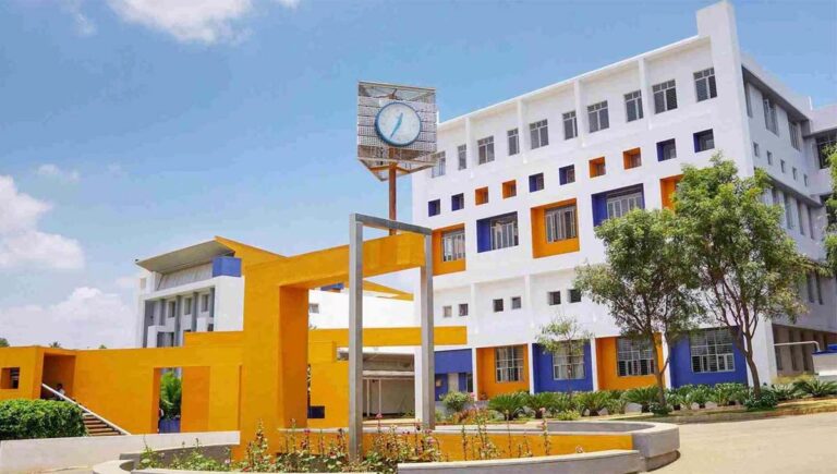 ബംഗളൂരു ആചാര്യ നഴ്‌സിങ് കോളേജില്‍ ഓണാഘോഷത്തിനിടയിൽ സംഘര്‍ഷം; മലയാളി വിദ്യാര്‍ഥിക്ക് കുത്തേറ്റു