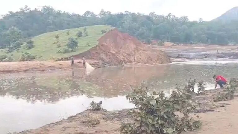 ഛത്തീസ്ഗഡില്‍ മിന്നല്‍ പ്രളയം; ഡാം തകര്‍ന്ന് നാല് മരണം