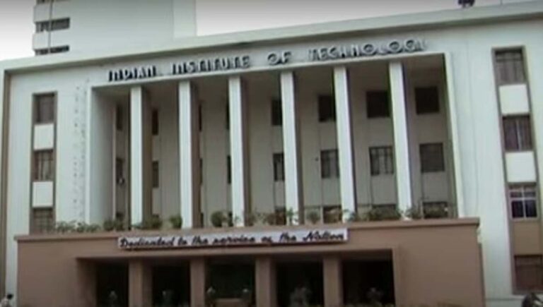 ഹോസ്റ്റല്‍ ഡൈനിങ് ഹാളില്‍ വെജ് – നോണ്‍ വെജ് സീറ്റുകള്‍ അനുവദിക്കില്ലെന്ന് ഖരഗ്പൂര്‍ ഐഐടി