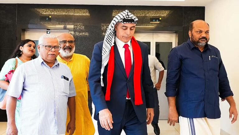 പലസ്തീന്‍ അംബാസഡര്‍ക്ക് എകെജി സെന്ററില്‍ സ്വീകരണം