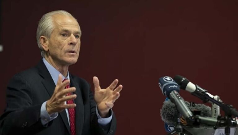 റഷ്യന്‍ എണ്ണ വാങ്ങി ഇന്ത്യൻ ബ്രാഹ്മണര്‍ ലാഭം കൊയ്യുന്നു; ട്രംപിന്റെ ഉപദേഷ്ടാവ്