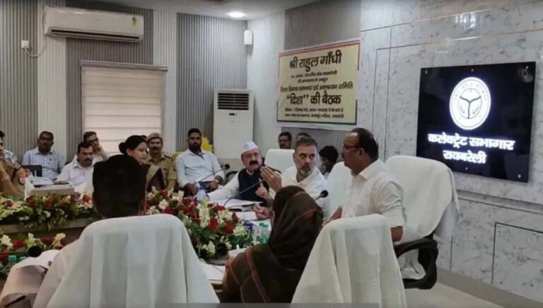 രാഹുൽ ഗാന്ധിയും യുപി മന്ത്രിയും തമ്മിൽ വാക്പോര്