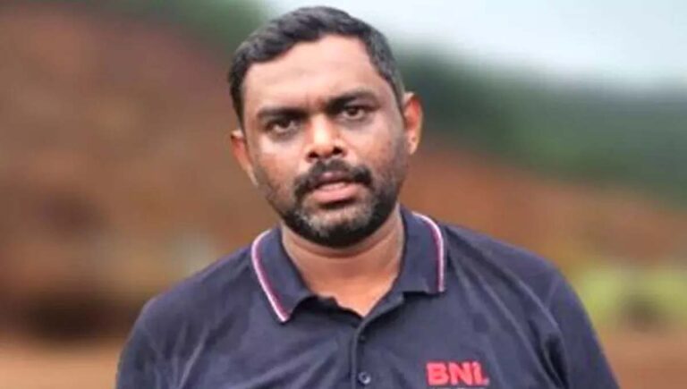 ധർമ്മസ്ഥല തിരോധാനക്കേസ്; ലോറി ഉടമ മനാഫിന് എസ്‌ഐടി നോട്ടീസ്