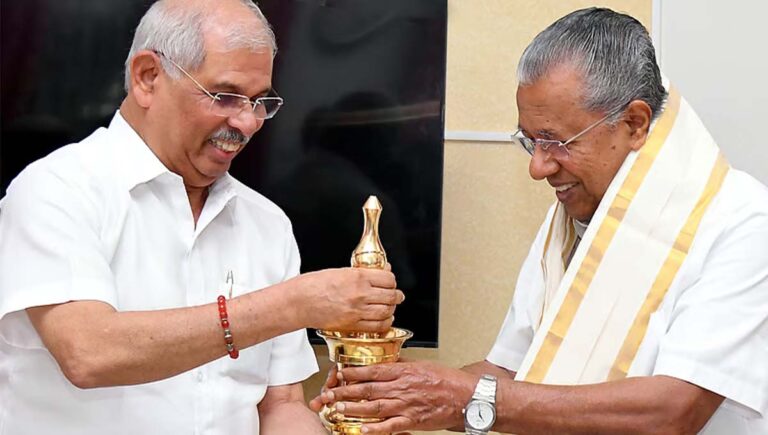 വിസി നിയമനത്തിൽ നിന്നും മുഖ്യമന്ത്രിയെ ഒഴിവാക്കണം; ഗവർണർ സുപ്രീം കോടതിൽ