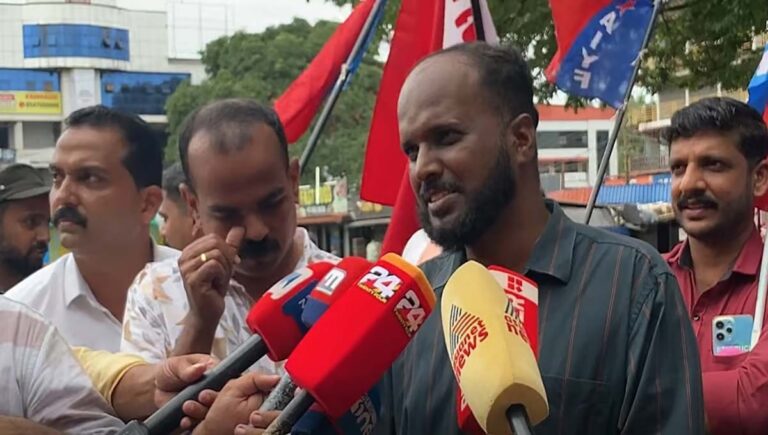 പിഎം ശ്രീ പദ്ധതി : എസ്എഫ്‌ഐക്കെതിരെ പരിഹാസവുമായി എഐവൈഎഫ് നേതാവ്