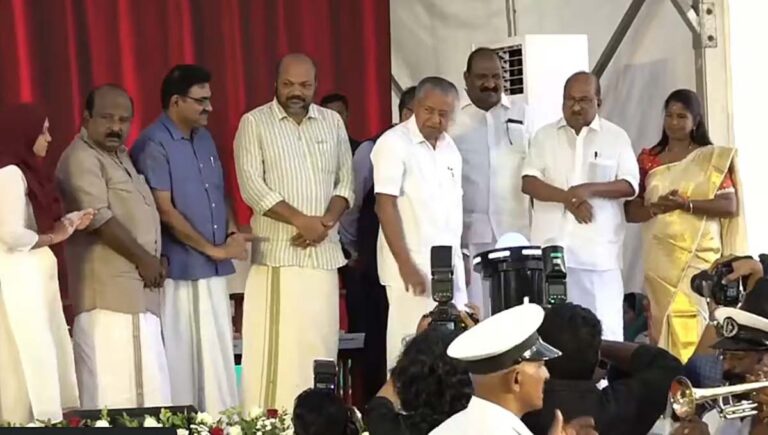 കൊച്ചി വാട്ടര്‍ മെട്രോയുടെ രണ്ടു ടെര്‍മിനലുകള്‍ കൂടി മുഖ്യമന്ത്രി പിണറായി വിജയന്‍ നാടിന് സമര്‍പ്പിച്ചു