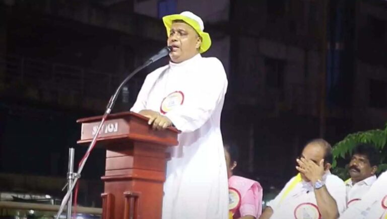 ഉത്തരേന്ത്യയിലും കർണാടകയിലും അച്ചൻമാർക്ക് ളോഹയിട്ട് പുറത്തിറങ്ങാൻ കഴിയുന്നില്ല : മാർ ജോസഫ് പാംപ്ലാനി