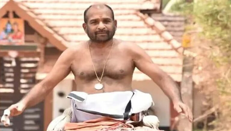 മദ്ദള വിദ്വാന്‍ എരവത്ത് അപ്പുമാരാര്‍ അന്തരിച്ചു