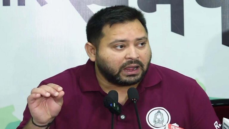 ബിഹാറിൽ തെരഞ്ഞടുപ്പ് : വൻ വാഗ്ദാനങ്ങളുമായി ആർജെഡിയുടെ അവസാന ഘട്ട പ്രചരണം