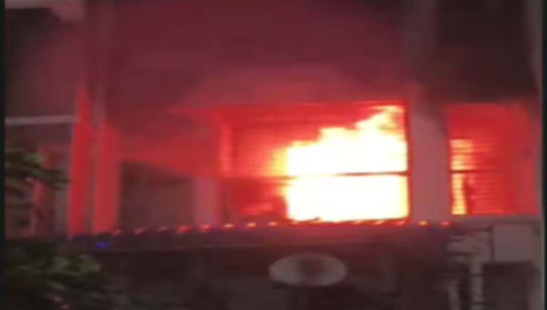 നവി മുംബൈയിലെ ഫ്ലാറ്റിൽ തീപിടുത്തം; മൂന്ന് മലയാളികൾ മരിച്ചു