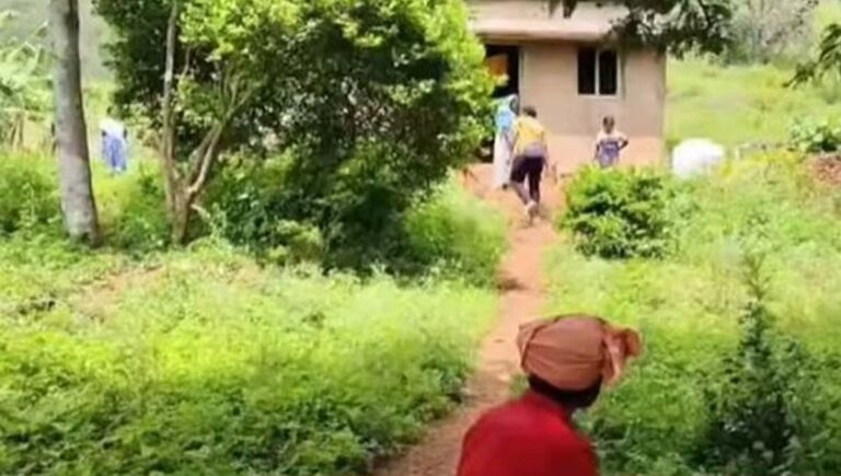 അട്ടപ്പാടിയില്‍ ആദിവാസി സ്ത്രീയെ കൊലപ്പെടുത്തി കുഴിച്ചിട്ടതായി സംശയം