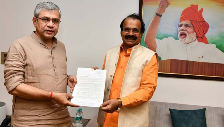 നെടുമ്പാശ്ശേരി എയര്‍പോര്‍ട്ട് റെയില്‍വേ സ്‌റ്റേഷന്‍ ഉടന്‍ : കേന്ദ്ര റെയില്‍വേ മന്ത്രി