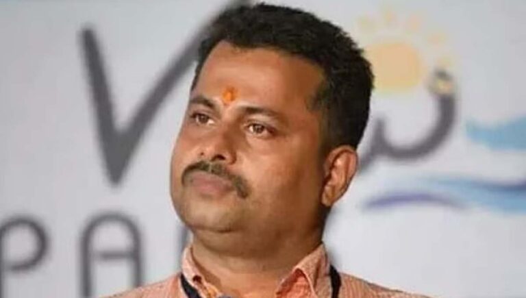 പാലത്തായി പീഡനക്കേസ് : കെ പത്മരാജനെ അധ്യാപന ജോലിയില്‍ നിന്ന് പിരിച്ചുവിട്ടു