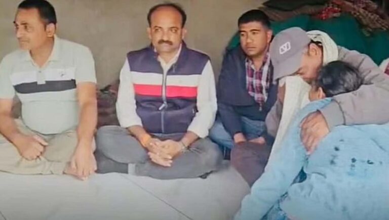 ജോലി സമ്മര്‍ദം : ഗുജറാത്തില്‍ ബിഎല്‍ഒ ഹൃദയാഘാതം മൂലം മരിച്ചതായി പരാതിയുമായി കുടുംബം